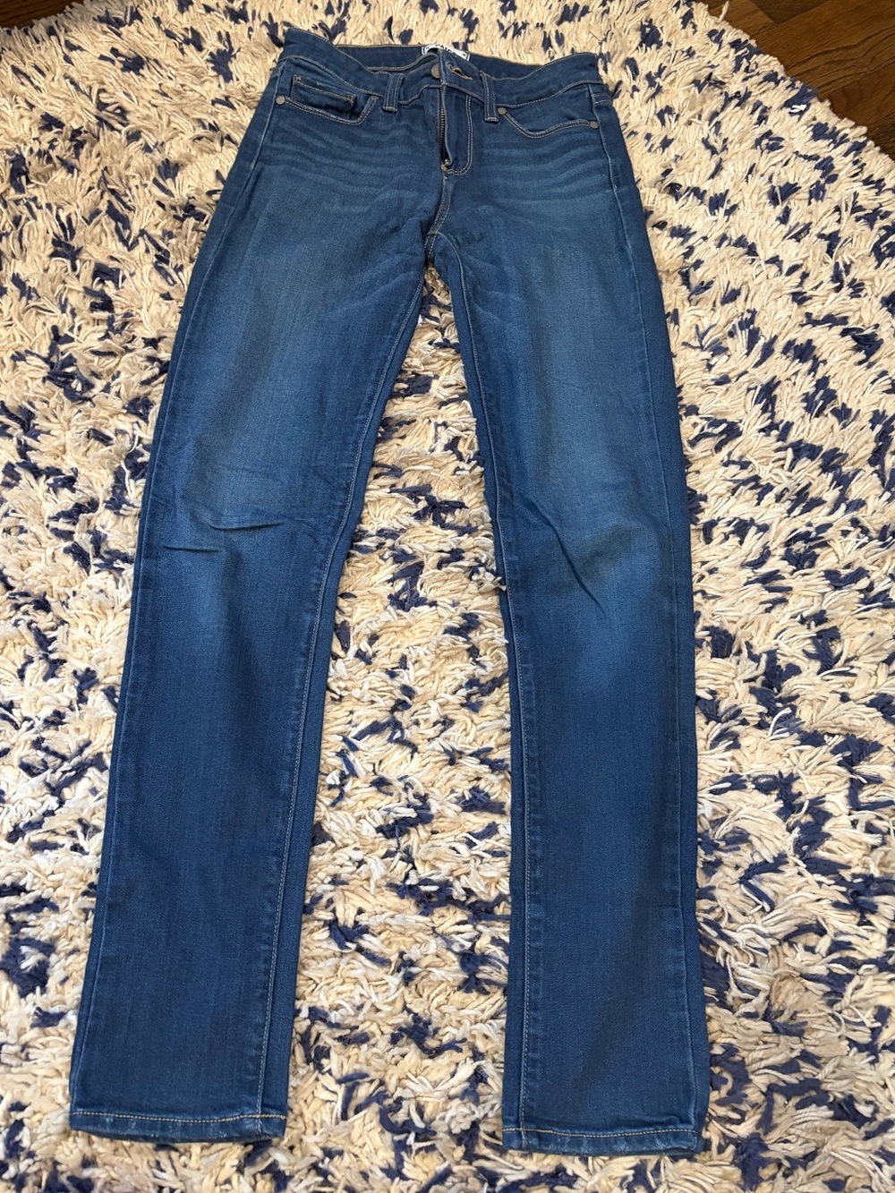 PAIGE Indigo skyline Skinny Jeans size 27